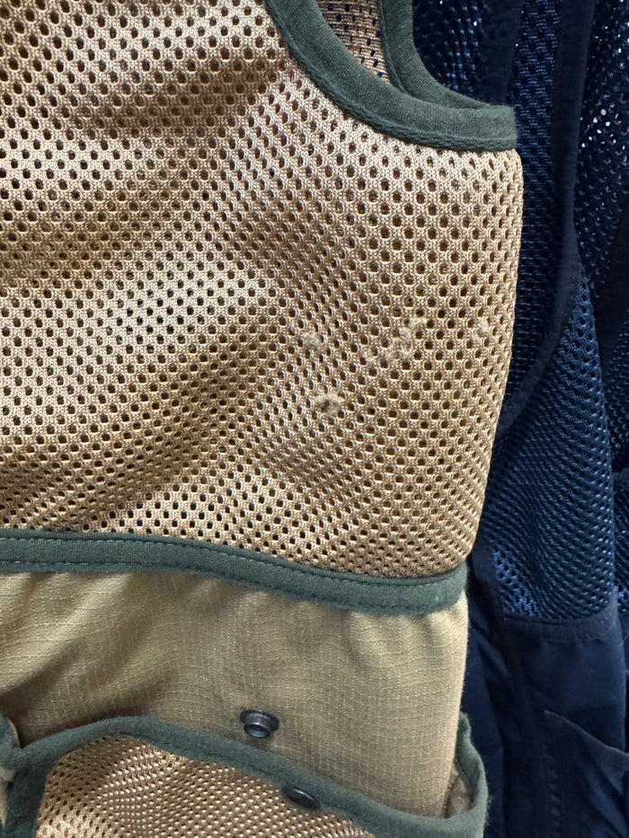 Fortis - Classic Back - S Coyote (Catch/hole in the mess on front panel & missed stitch on back of collar))