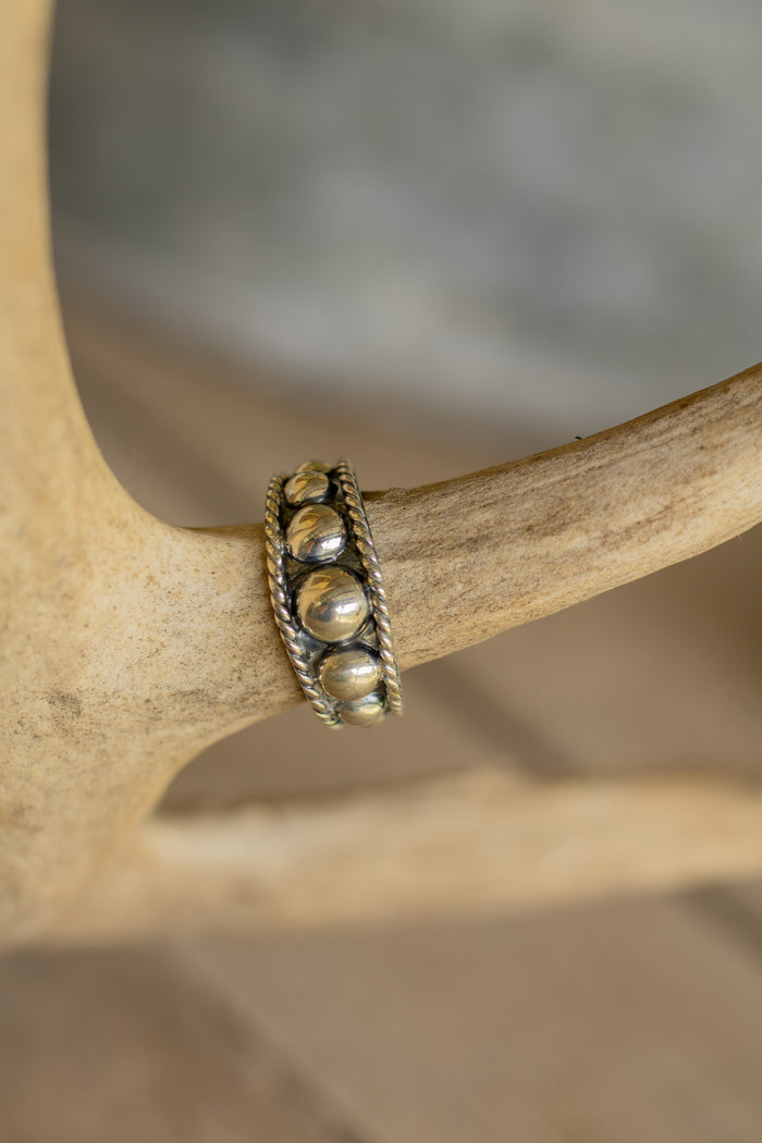 Graduated Ball Ring