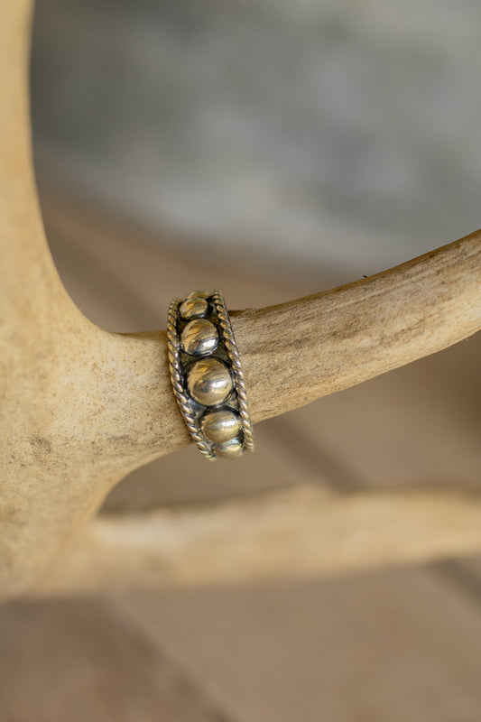 Graduated Ball Ring