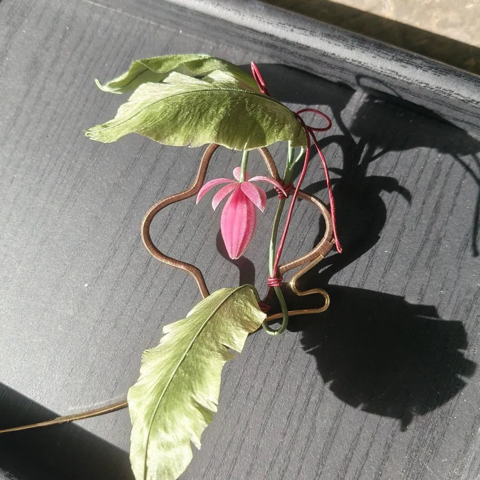 Handmade Ronghua Banana Leaf Hairpin - Mulberry Silk Velvet Plant Hair Pin with Pink Flower