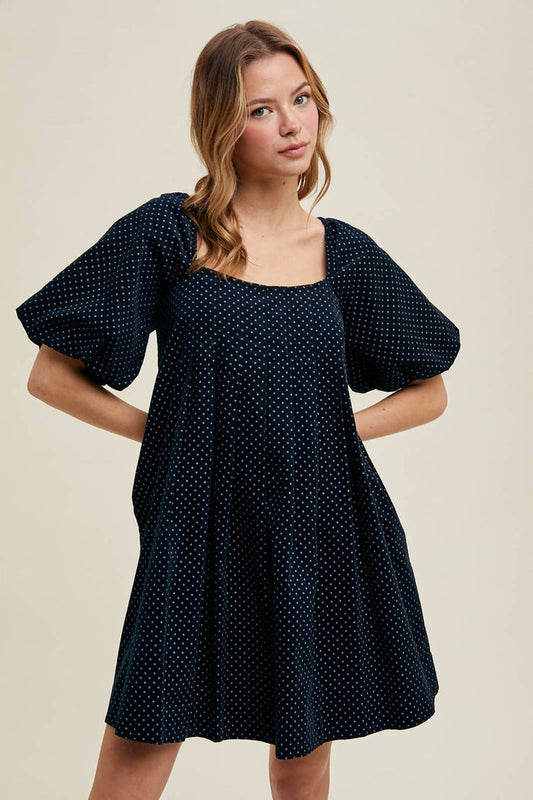 POLKA DOT PLEATED MINI DRESS / WL25-10976: NAVY/SKY