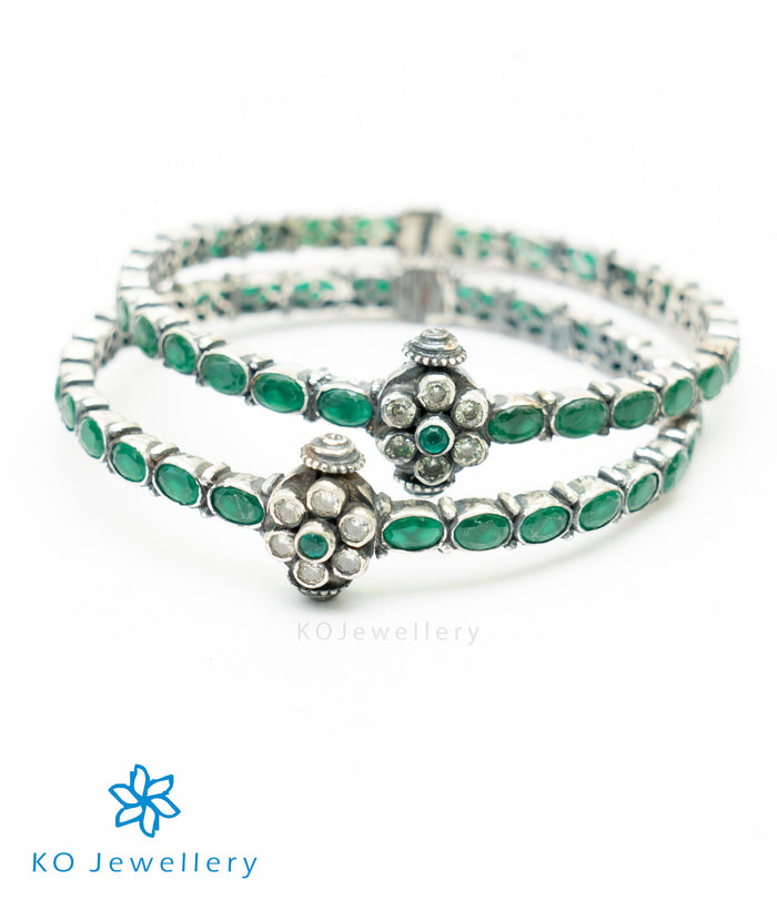 The Arohi Silver Kemp Bracelet (Oxidised/Size /2.8 )