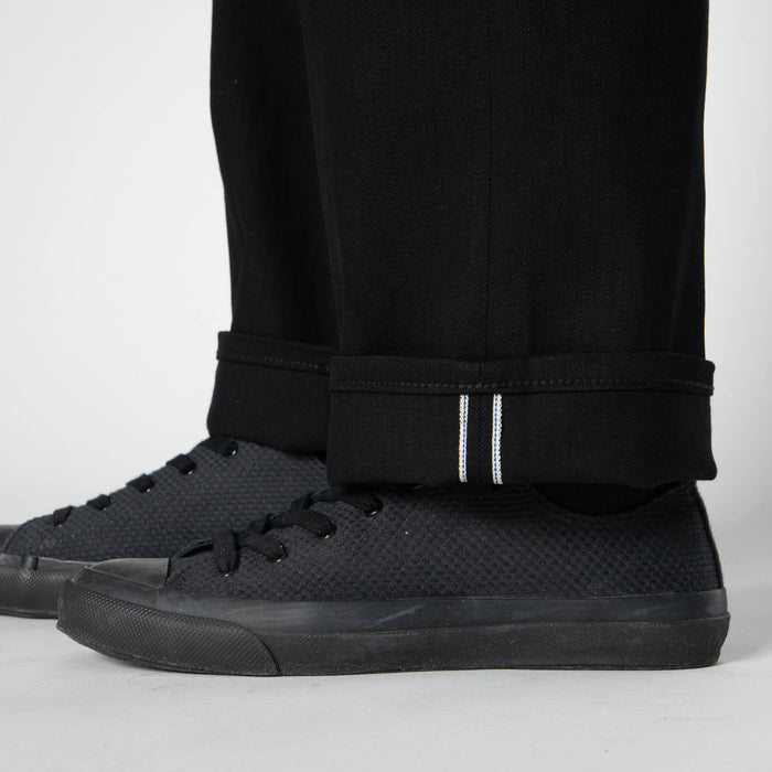 UB744 Wide Fit - 11oz Solid Black Stretch Selvedge Denim